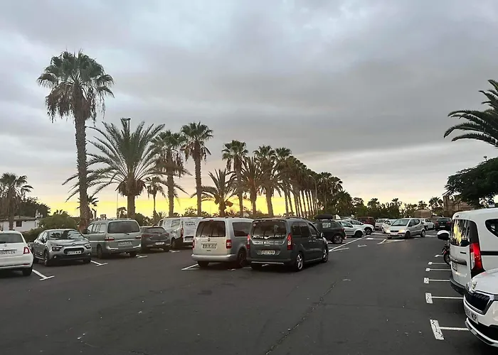 Jane Malibu Park Апартаменты